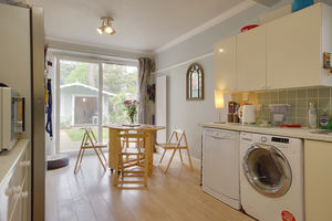 Kitchen/Diner- click for photo gallery